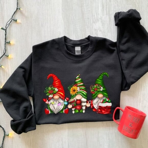 Christmas Gnomes Sweatshirt Merry Christmas Sweatshirt Buffalo Plaid Gnomes 90 - Picture 1 of 5